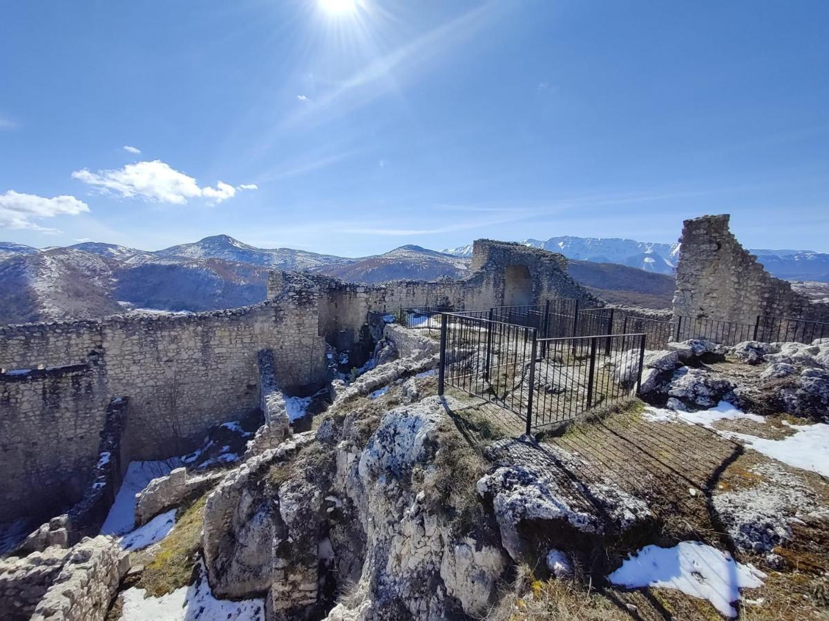 Sognando Bominaco - Dimora Il Milord Villa Exterior foto
