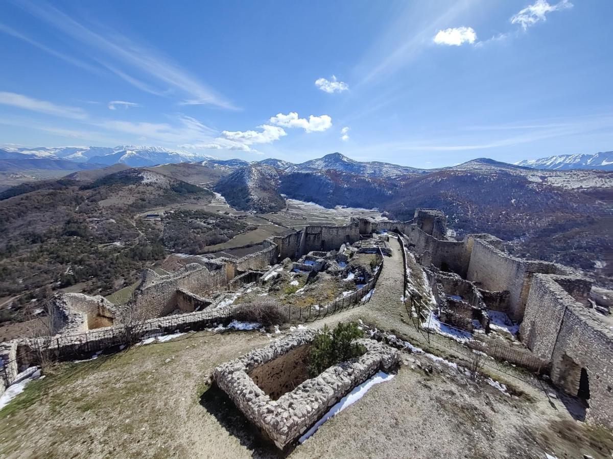 Sognando Bominaco - Dimora Il Milord Villa Exterior foto